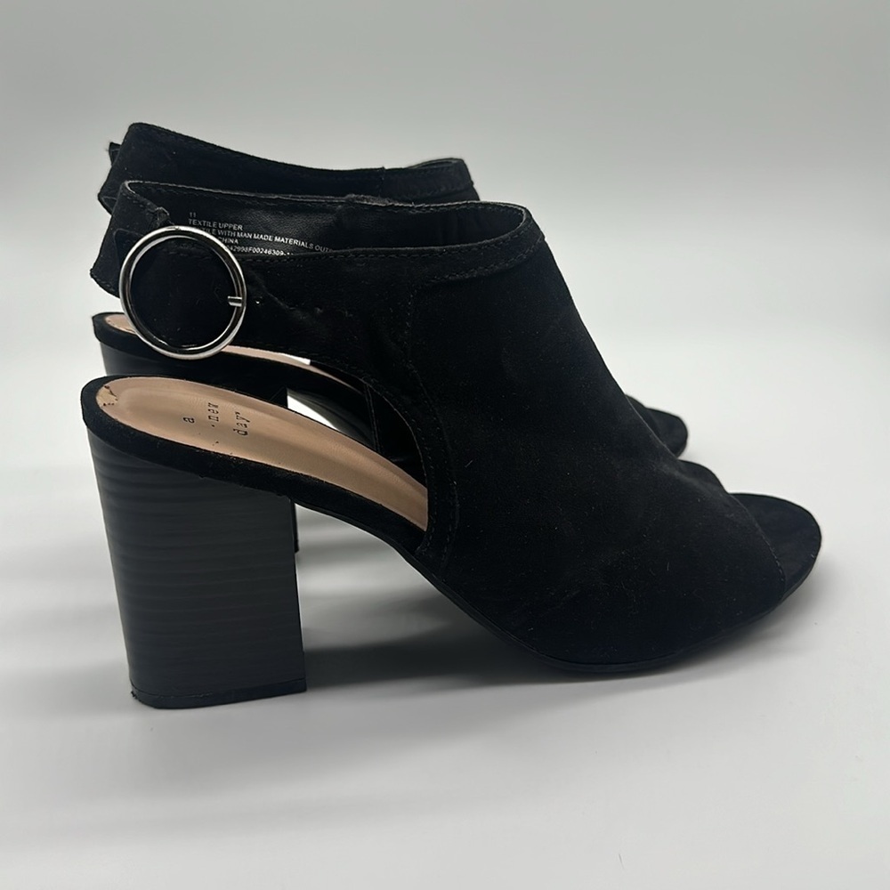 A New Day Rhea Open Toe Block Heels Black Faux Suede Size 11 - Picture 7 of 14